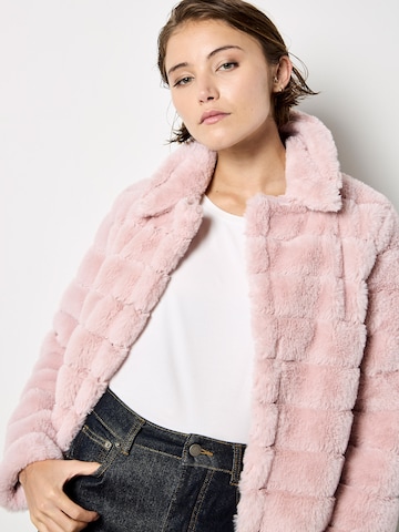 Apricot Panel Short Jacket ' ' in Pink