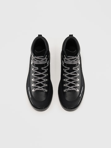 Karl Lagerfeld - Botas com atacadores em preto