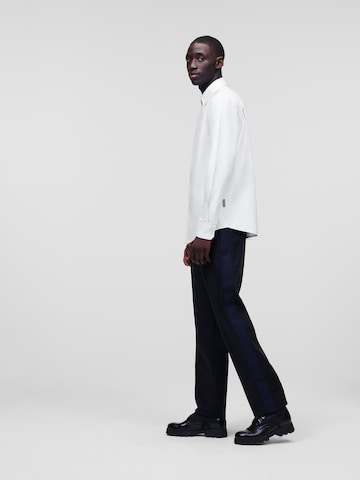 Karl Lagerfeld Tavaline suurus Triiksärk 'Ikonik 2.0', värv valge