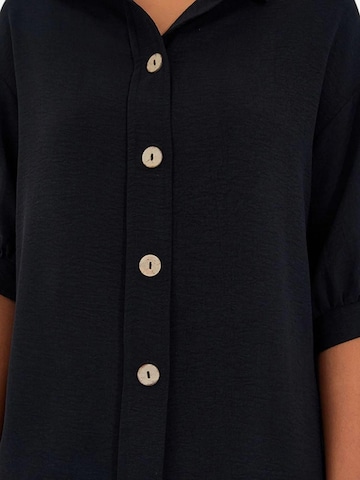 Bigdart Blouse in Black