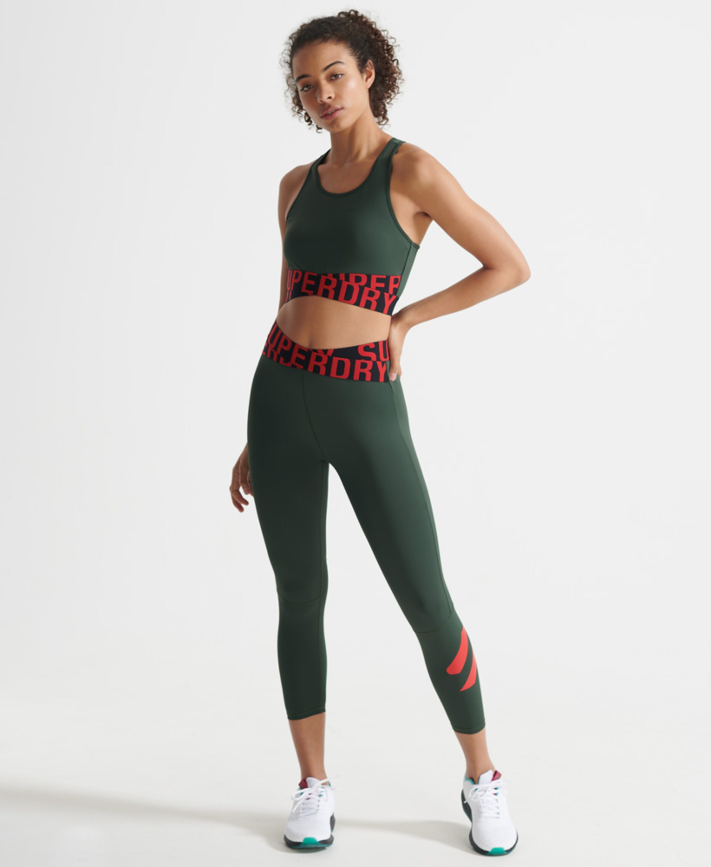 Frauen Sportarten Superdry Sporthose in Oliv - XM55481 Frauen Sportarten Superdry Sporthose in Oliv - XM55481