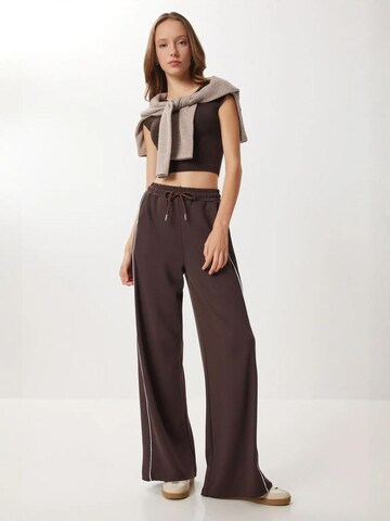 Happiness İstanbul Skinny Sporthose 'Jogginghose'‌‌‌‌‌‌‌‌‌‌ in Braun: Vorderseite
