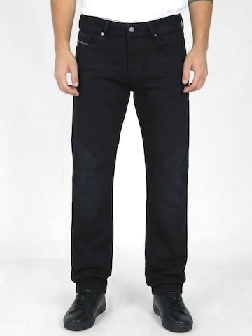 Tapered Jeans 'BUSTER-X' di DIESEL in nero: frontale