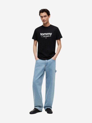 Maglietta 'DM0DM23376' di Tommy Jeans in nero