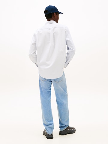 Tommy Jeans - Ajuste regular Camisa en azul