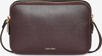 Calvin Klein Umhängetasche in Rot: Vorderseite