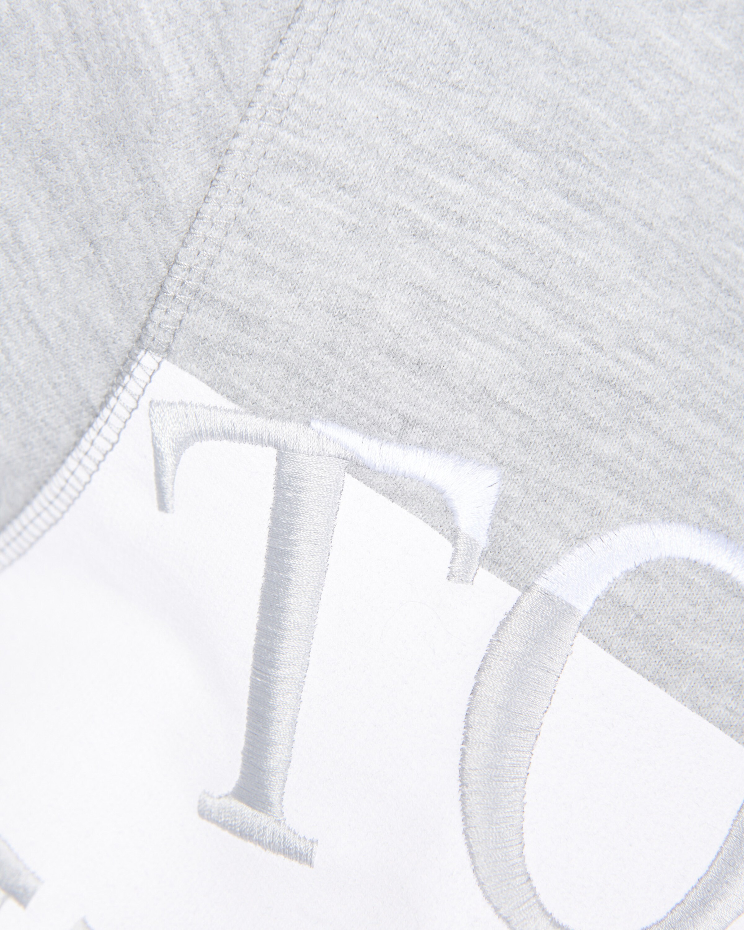 TOP GUN Sweatshirt in Grau