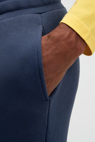 CAMP DAVID Regular Pants in Blue