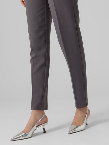 VERO MODA Tapered Pantalon in Grijs