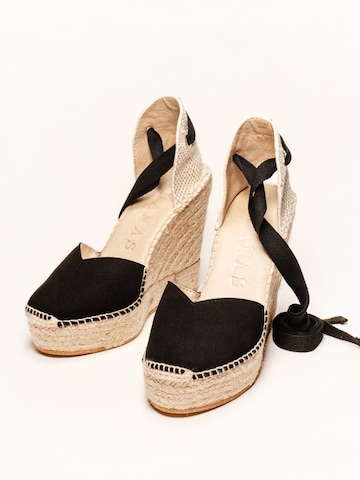 Sandalo 'Alpargata Cuña 12 cm' di Alhamas in nero