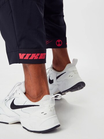 NIKE Tapered Sportbroek in Zwart