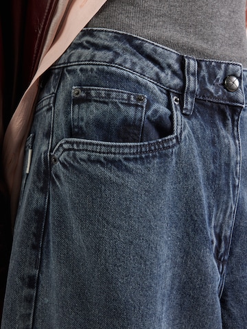Baggy Jeans di REMAIN in nero