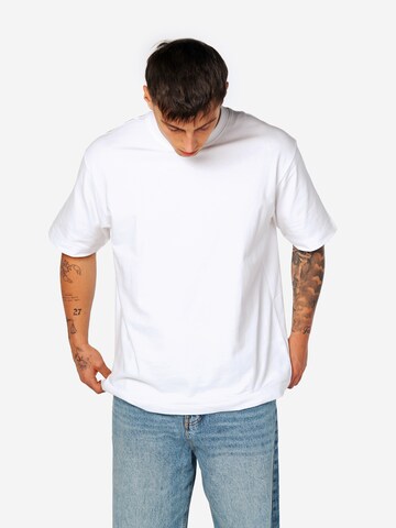 ATELIER OF FAITH Shirt 'PREMIUM BASIC TEE' in White: front