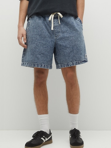 Pull&Bear Loosefit Shorts in Blau: predná strana