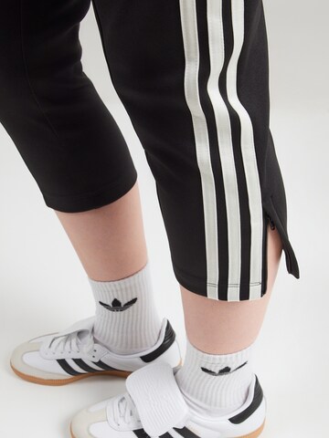ADIDAS ORIGINALS Слим Штаны в Черный