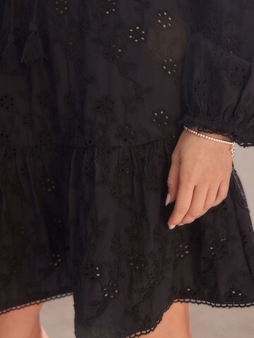 Next Kleid in Schwarz