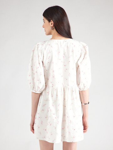Robe Gina Tricot en blanc