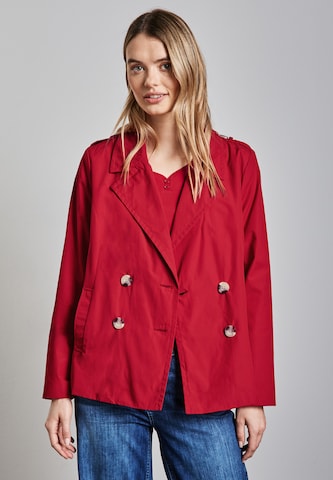STREET ONE Doppelreihiger Trenchcoat in Rot: Vorderseite