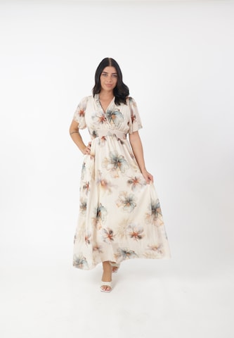 Abito estivo di Elara in beige