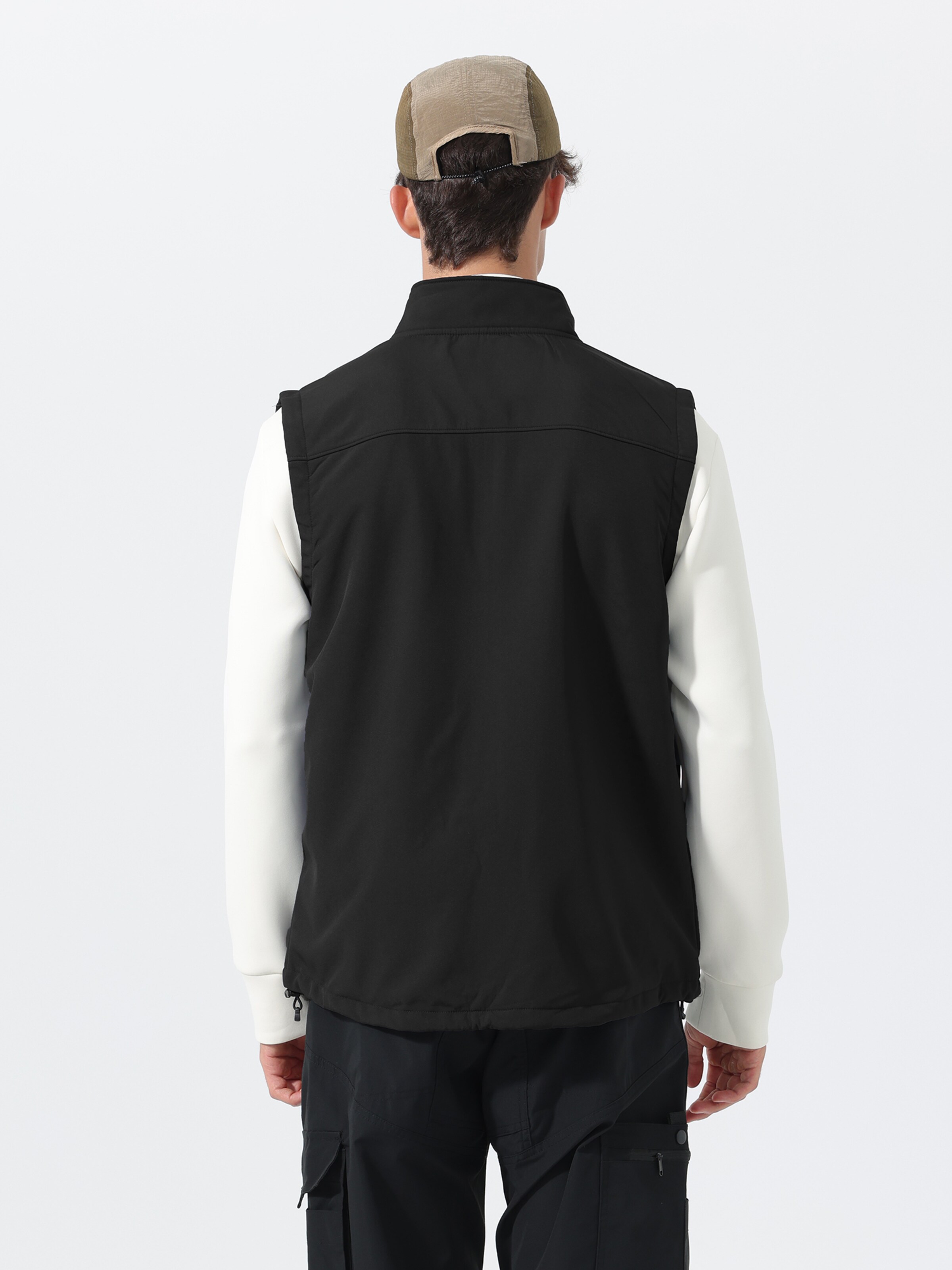 Youthup Vest in Black