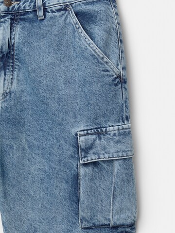 Loosefit Jeans cargo di Pull&Bear in blu