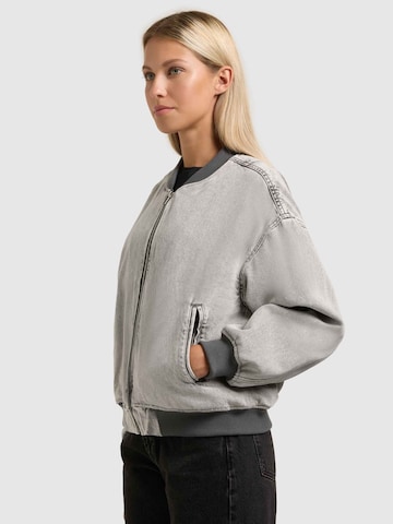 Veste mi-saison 'SISSI' khujo en gris