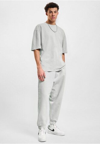 Tapered Pantaloni di DEF in grigio