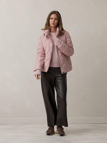 Veste mi-saison 'Steppjacke' MANISA en rose