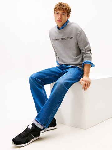 TOMMY HILFIGER Sneaker in Schwarz