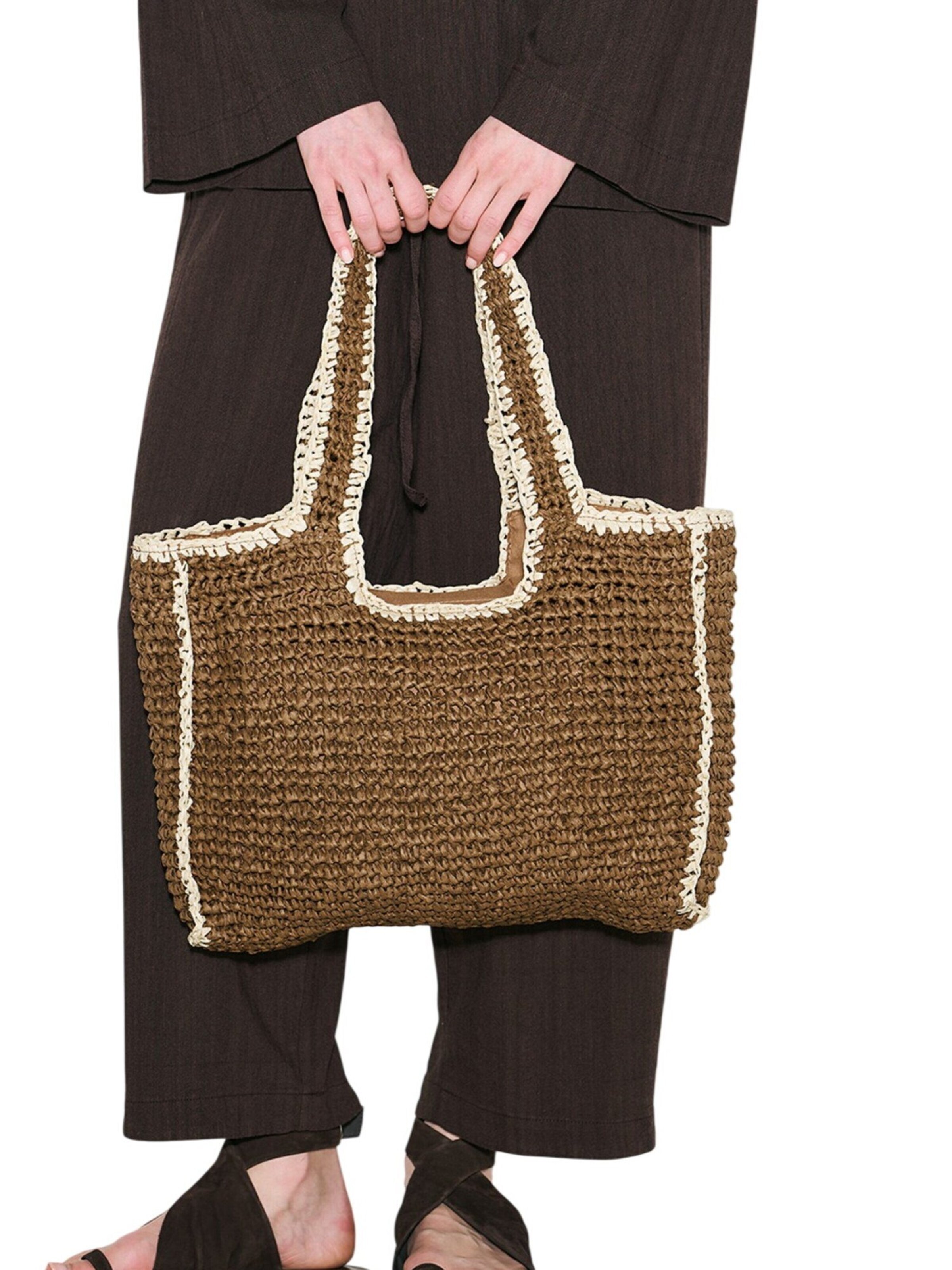 MANUKA Shoulder bag in Brown