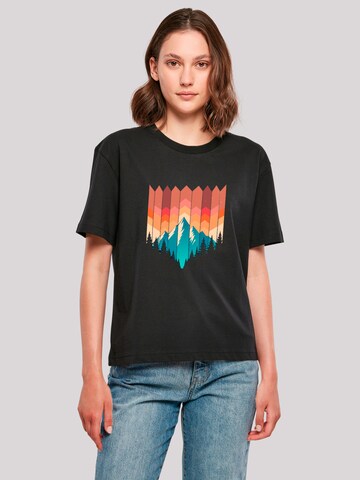 F4NT4STIC Shirt 'Berg Sonnenuntergang Geometrisch' in Zwart: voorkant