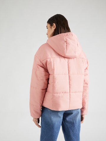 Nike Sportswear Χειμερινό μπουφάν 'ESSENTIALS' σε ροζ