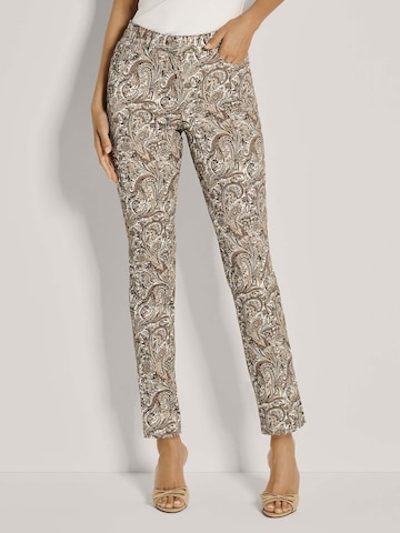 Effilé Pantalon MADELEINE en marron : devant