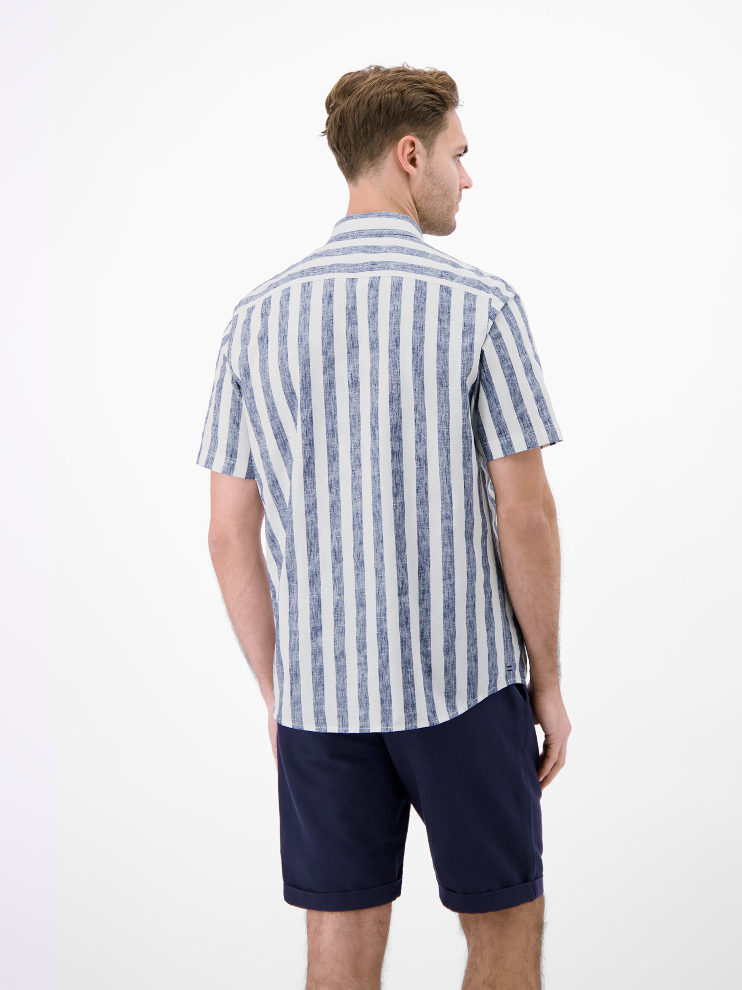 LERROS Regular Fit Gestreiftes Kurzarmhemd aus Baumwollmix in Blau