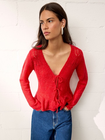Cardigan Bhoem en rouge : devant