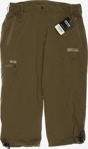 REGATTA Shorts in S in Green: front