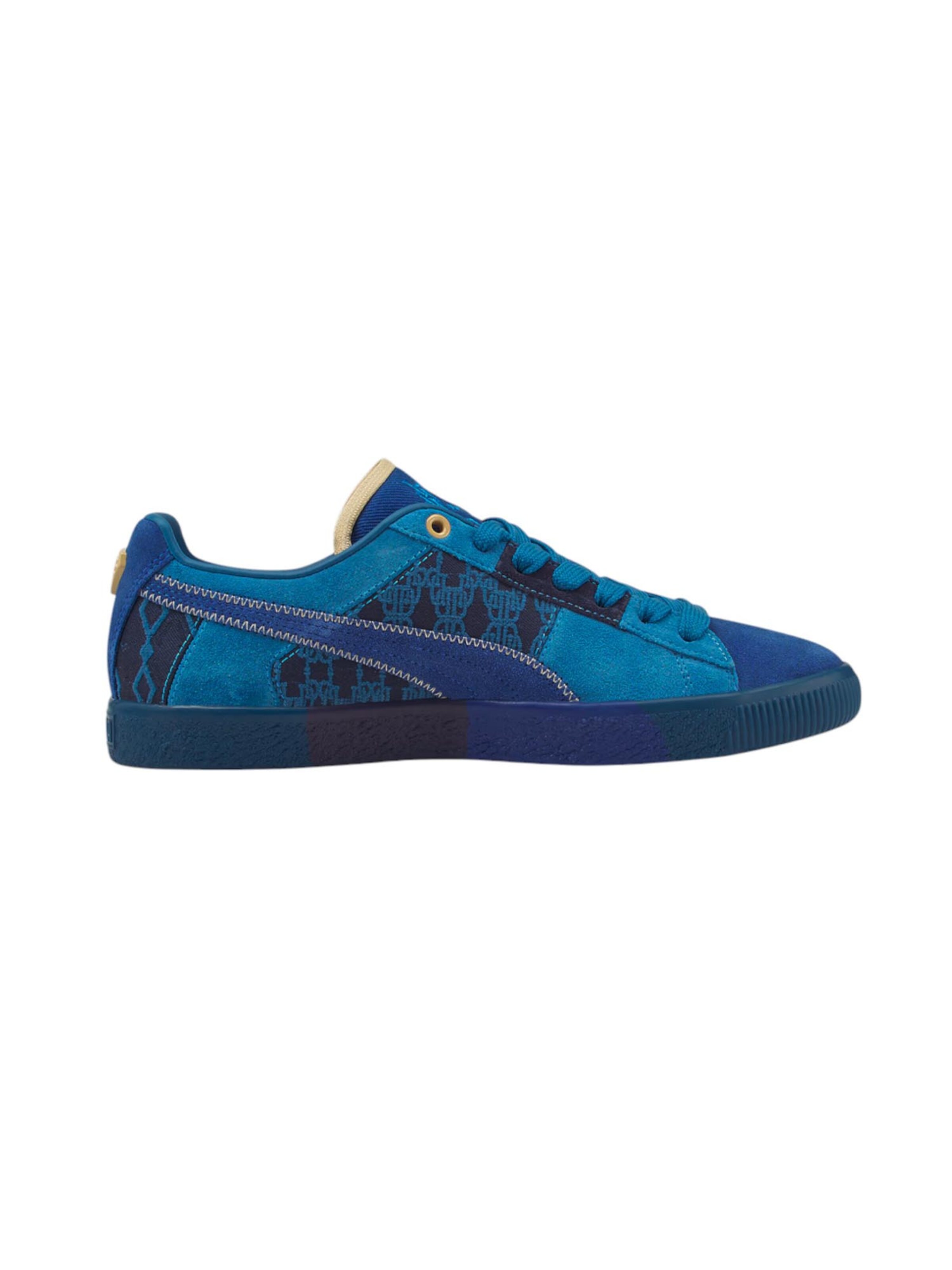 PUMA Platform trainers 'Clyde Pre-Game Runway' in Blue