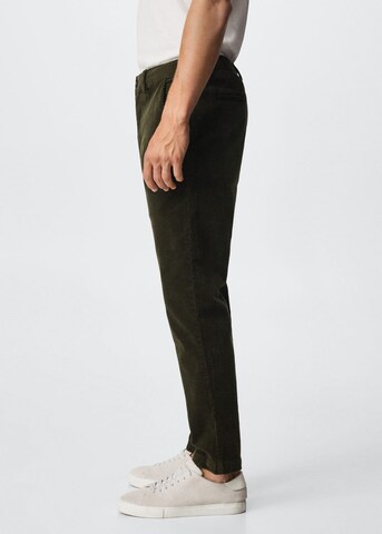 MANGO MAN Tapered Hose 'Berdam' in Grün