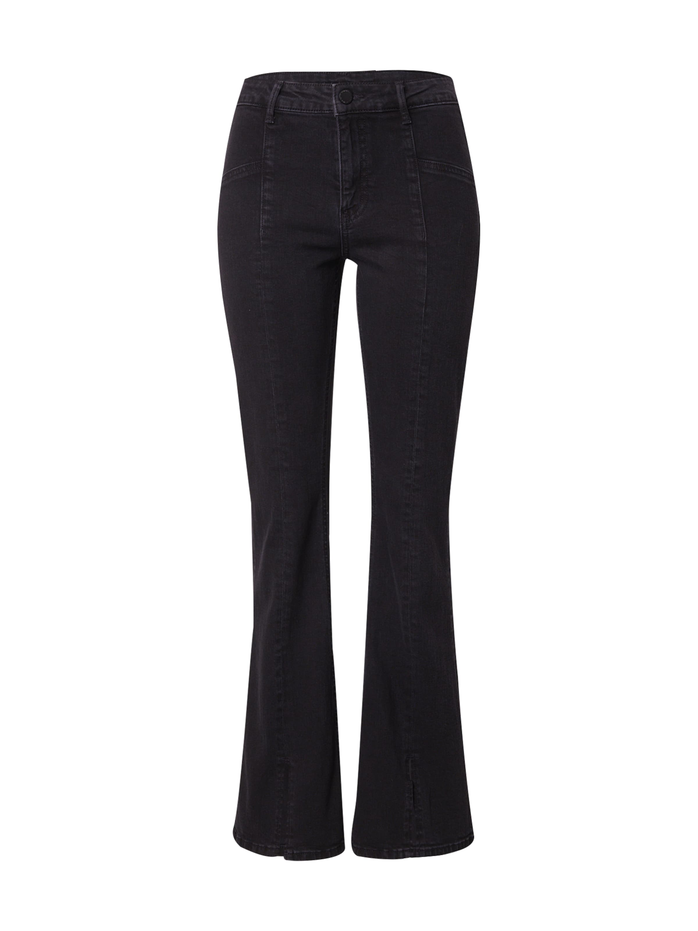 VILA Flared Jeans 'VIBETTY' in Black: front