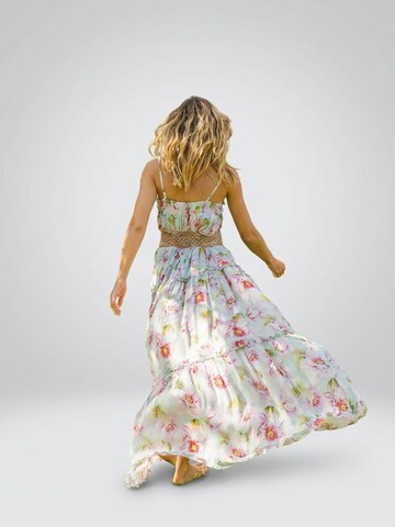 Miss June Dress 'Robe Longue Petal' in Green: front