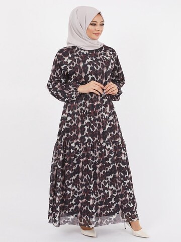 MODAMIHRAM Dress in Red