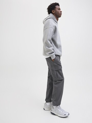 aprel Tapered Hose in Grau