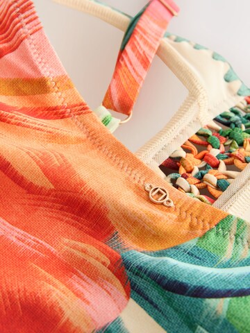 Next Bandeau Shapingbadeanzug in Beige