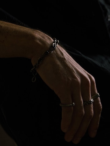 Anello 'RUDENESS' di REYTEL in argento