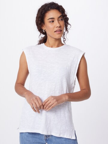 Cotton On Top 'MIKI' in White: front