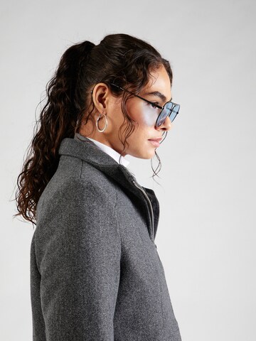 VERO MODA Демисезонное пальто 'VMPopzipper' в Серый