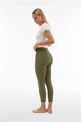Freddy Skinny Leggings in Green