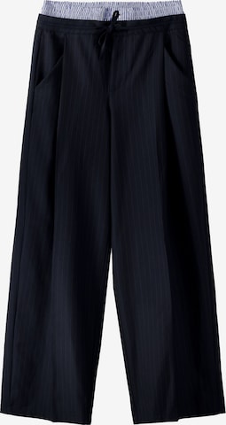 Bershka Wide leg Pleat-Front Pants in Blue: front