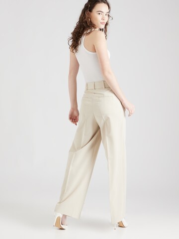 Wide Leg Pantalon à pince 'EVERLY' FRENCH CONNECTION en beige