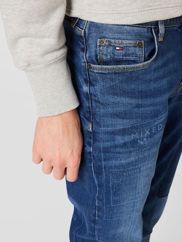 Regular Jeans de la Tommy Jeans pe albastru